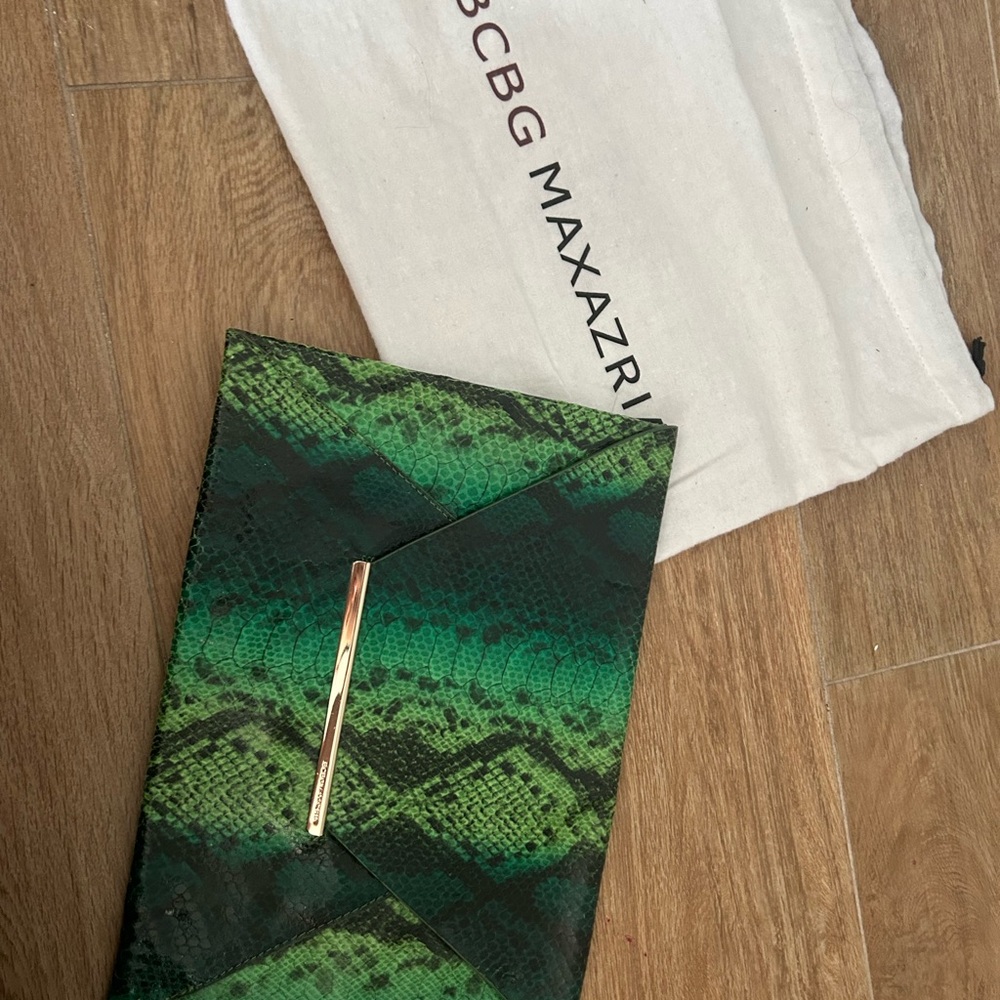 BCBGMaxAzria Green Snake Print Clutch brand new!